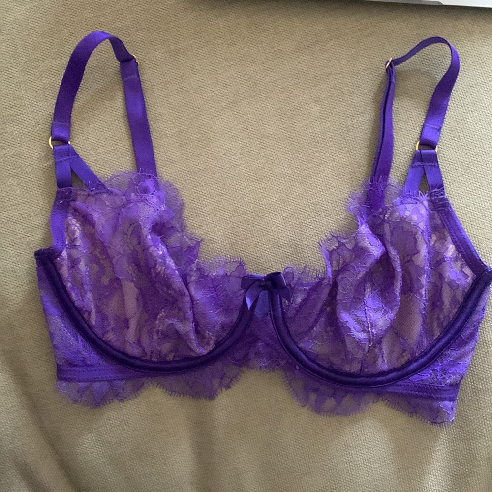 Very Sexy Unlined Demi Bra